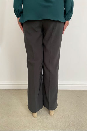 Stretchable Straight Cut Office Pants - Black